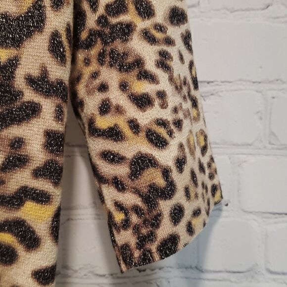 Chico's animal print shiny short sleeve cardigan - Picture 4 of 5